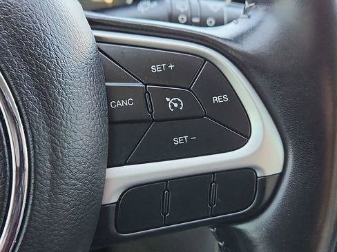 Used 2020 Jeep Compass Latitude w/ Popular Equipment Group image 17