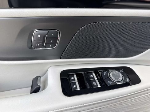 New 2026 Lincoln Nautilus Premier AWD/4WD image 19