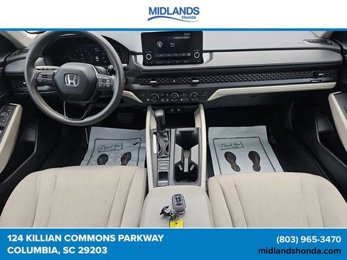 Used 2023 Honda Accord EX image 10