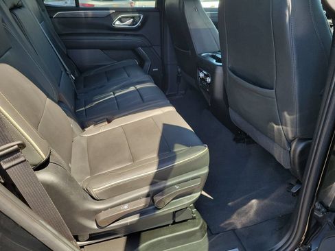 Used 2023 GMC Yukon SLT w/ SLT Luxury Package RWD image 20