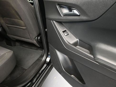 Used 2025 Chevrolet Equinox LT image 21