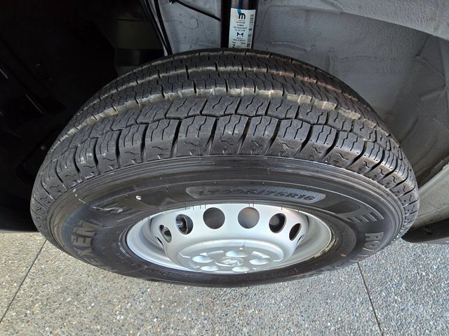 Used 2024 RAM ProMaster 2500 w/ Safety Group FWD image 25