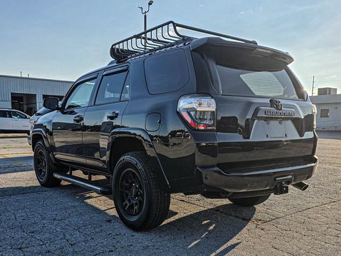 Used 2021 Toyota 4Runner Venture w/ Moonroof Package AWD/4WD image 4