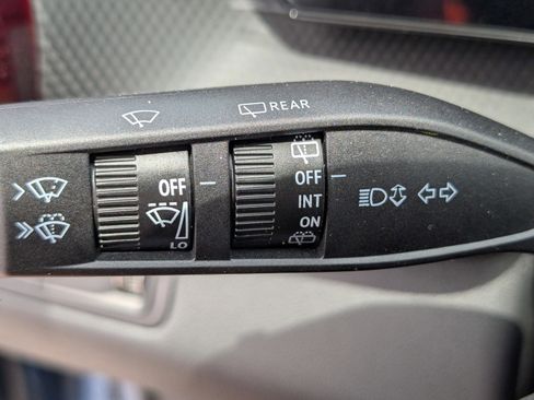 New 2026 Chevrolet Equinox RS w/ Convenience Package III FWD image 26
