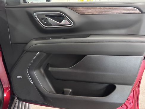 Certified 2024 Chevrolet Tahoe High Country w/ Premium Package image 16