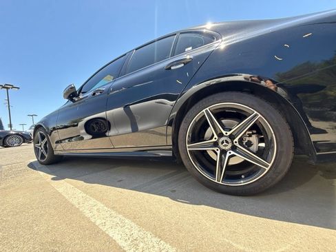 Used 2017 Mercedes-Benz C 300 Sedan image 8