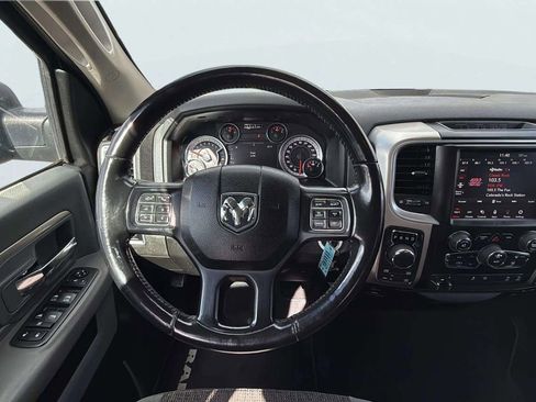 Used 2019 RAM 1500 Big Horn image 11