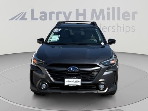 Certified 2025 Subaru Outback Premium AWD/4WD image 8