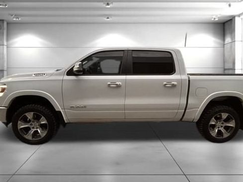 Used 2019 RAM 1500 Laramie AWD/4WD image 5