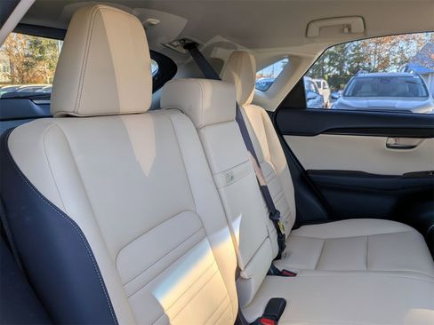 Used 2018 Lexus NX 300 FWD image 33