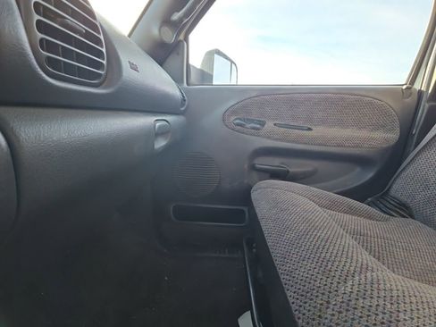 Used 2001 Dodge Ram 3500 Truck SLT image 10