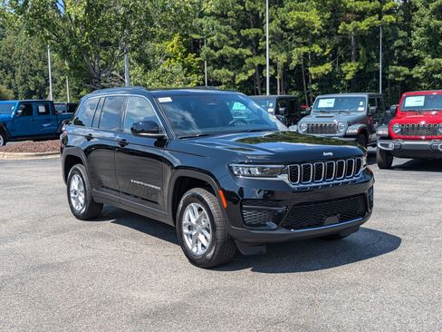 New 2025 Jeep Grand Cherokee Laredo X w/ Trailer Tow Package image 3