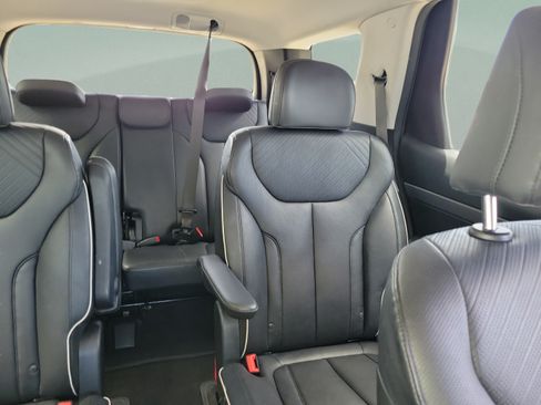 Used 2024 Hyundai Palisade SEL FWD image 10