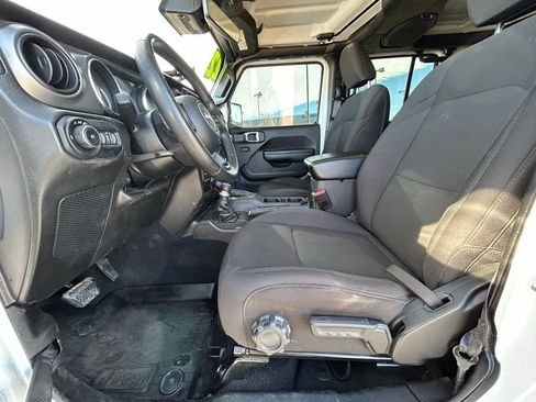 Used 2022 Jeep Wrangler Unlimited Sport image 13