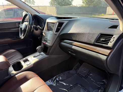 Used 2014 Subaru Outback 2.5i Limited AWD/4WD image 19