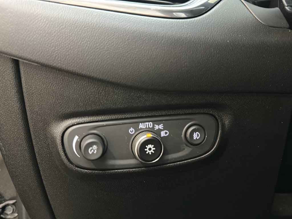 Used 2020 Chevrolet Equinox LT AWD/4WD image 31