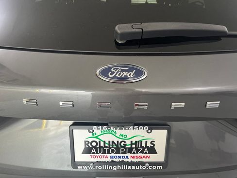 Used 2021 Ford Escape SE w/ SE Sport Appearance Package AWD/4WD image 45