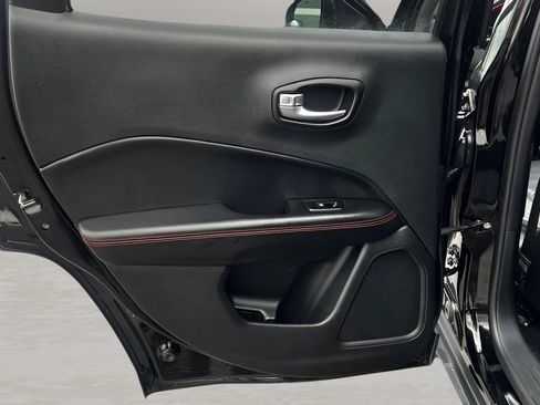 Used 2018 Jeep Compass Trailhawk w/ Leather Interior Group image 27