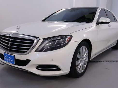 Used 2015 Mercedes-Benz S 550 4MATIC Sedan image 3