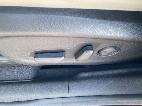 Used 2020 Kia Sorento EX image 12