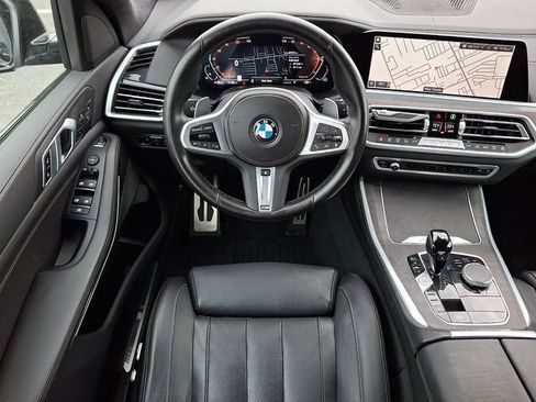 Used 2022 BMW X5 xDrive40i w/ M Sport Package AWD/4WD image 11