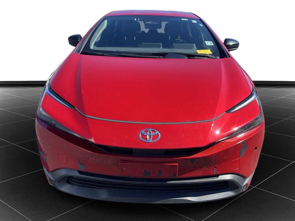 Used 2025 Toyota Prius LE FWD image 8