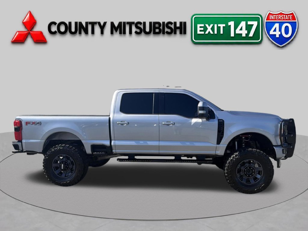 Used 2023 Ford F250 Lariat w/ Sport Appearance Package AWD/4WD image 2