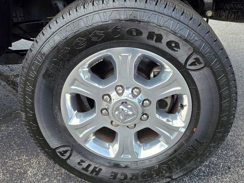 Used 2024 RAM 2500 Big Horn w/ Sport Appearance Package AWD/4WD image 9