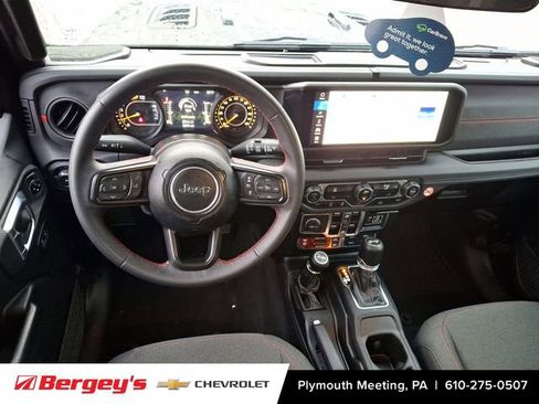 Used 2024 Jeep Wrangler Unlimited Rubicon image 14
