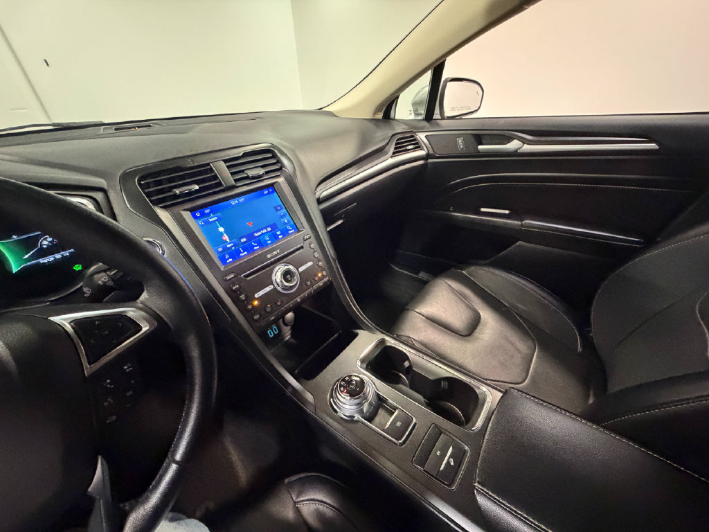 Used 2020 Ford Fusion Energi Titanium FWD image 85