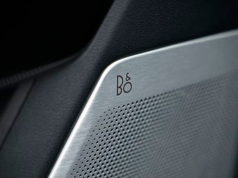 Used 2021 Ford F150 Lariat w/ Equipment Group 502A High image 17