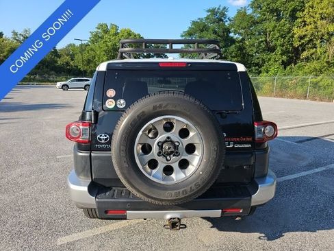 Used 2013 Toyota FJ Cruiser 4WD w/ Upgrade Pkg image 4