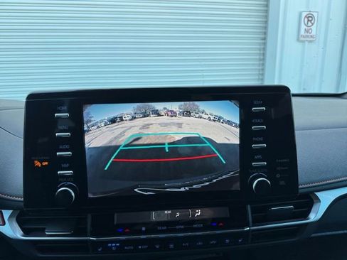 Used 2024 Toyota Sienna XSE image 11