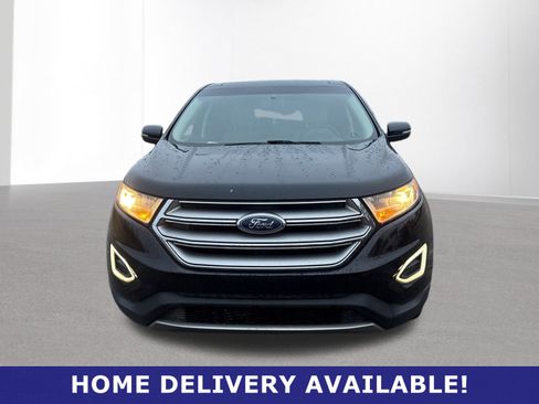 Used 2018 Ford Edge Titanium w/ Equipment Group 301A FWD image 2