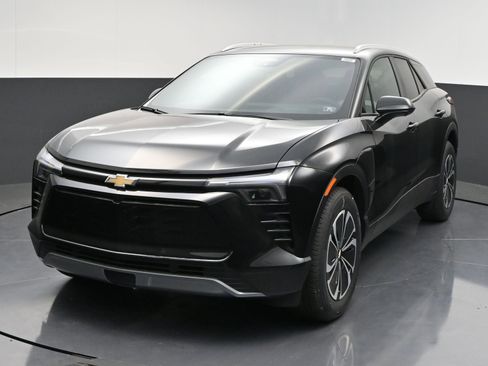 New 2026 Chevrolet Blazer EV LT FWD image 3