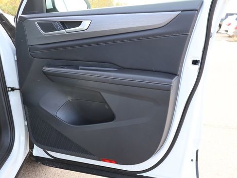 New 2026 Volkswagen Atlas Cross Sport SE image 11