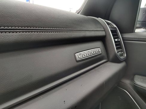 Used 2023 RAM 1500 Laramie AWD/4WD image 18