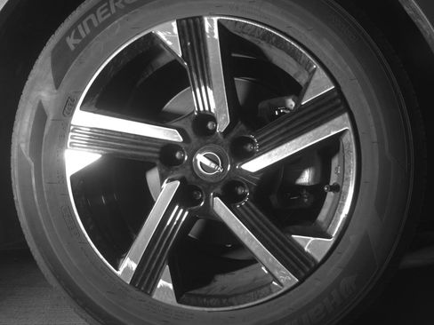 Used 2025 Nissan Sentra SV FWD image 10