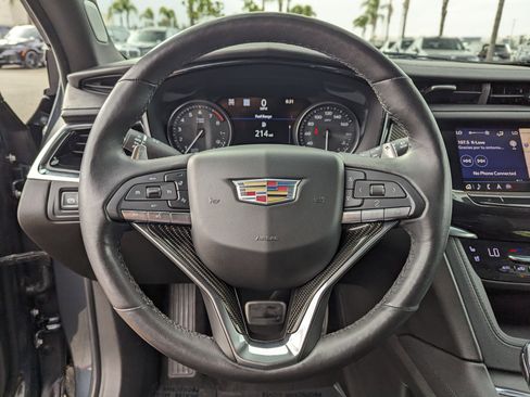 Used 2020 Cadillac XT6 Sport image 18
