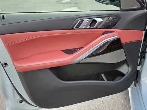 Used 2026 BMW X6 xDrive40i image 18