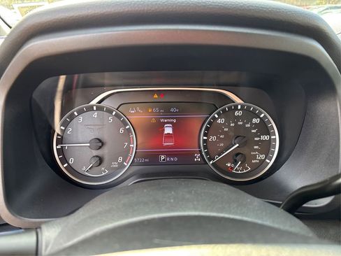 Used 2024 Nissan Titan SV w/ Accessory Utility Package image 22