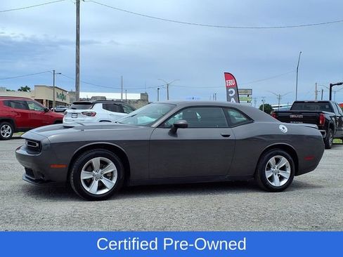 Used 2023 Dodge Challenger SXT RWD image 18