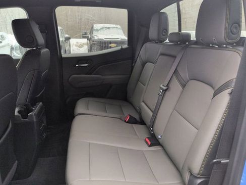 Used 2025 Chevrolet Colorado ZR2 w/ Technology Package image 25