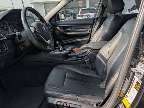 Used 2014 BMW 335i xDrive Sedan AWD/4WD image 27