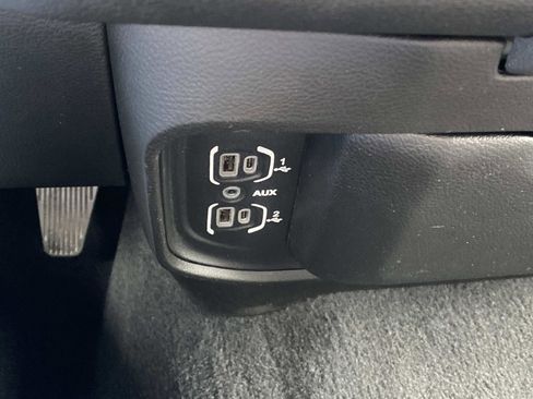 Used 2022 RAM 2500 Big Horn AWD/4WD image 42