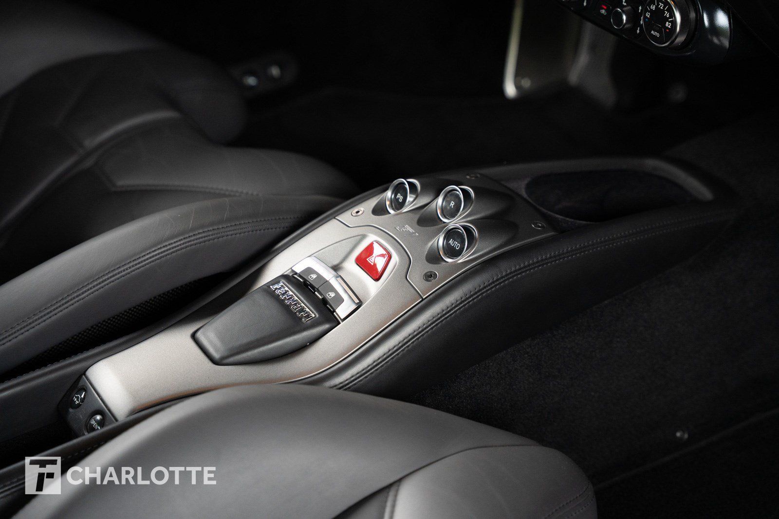 Used 2011 Ferrari 458 Italia Coupe RWD image 39