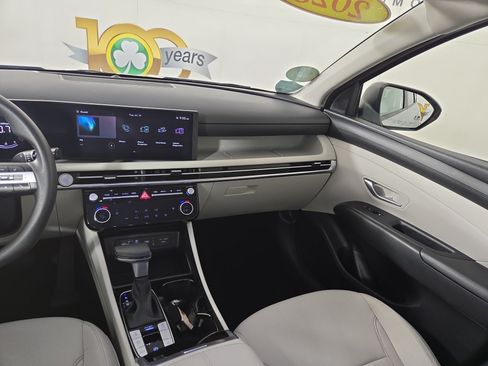 Used 2025 Hyundai Tucson SEL AWD/4WD image 23