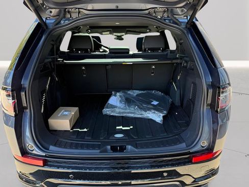 New 2025 Land Rover Discovery Sport Dynamic SE AWD/4WD image 33