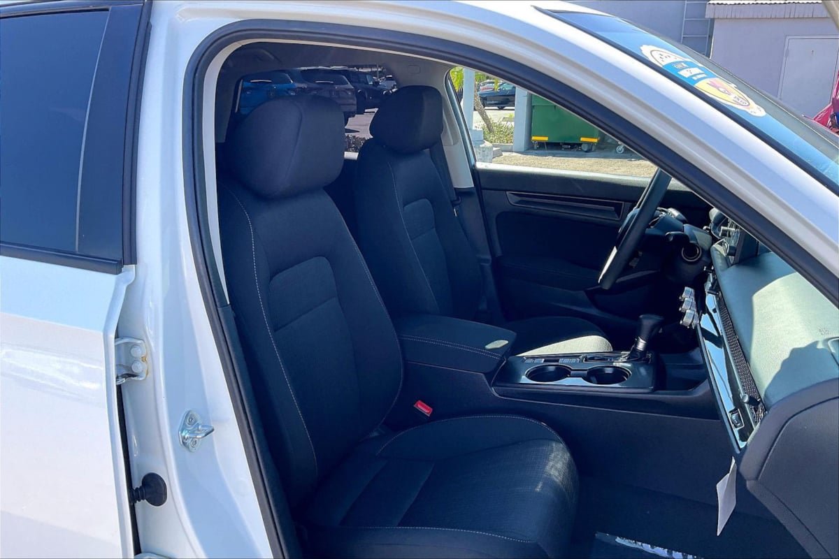 Used 2025 Honda Civic LX image 7