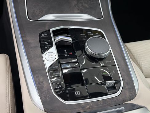 New 2026 BMW X5 xDrive50e AWD/4WD image 18